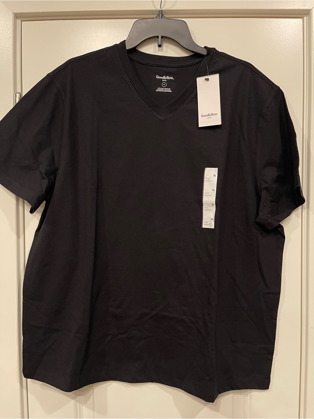 Goodfellow & Co Black V-Neck Short Sleeve Tee